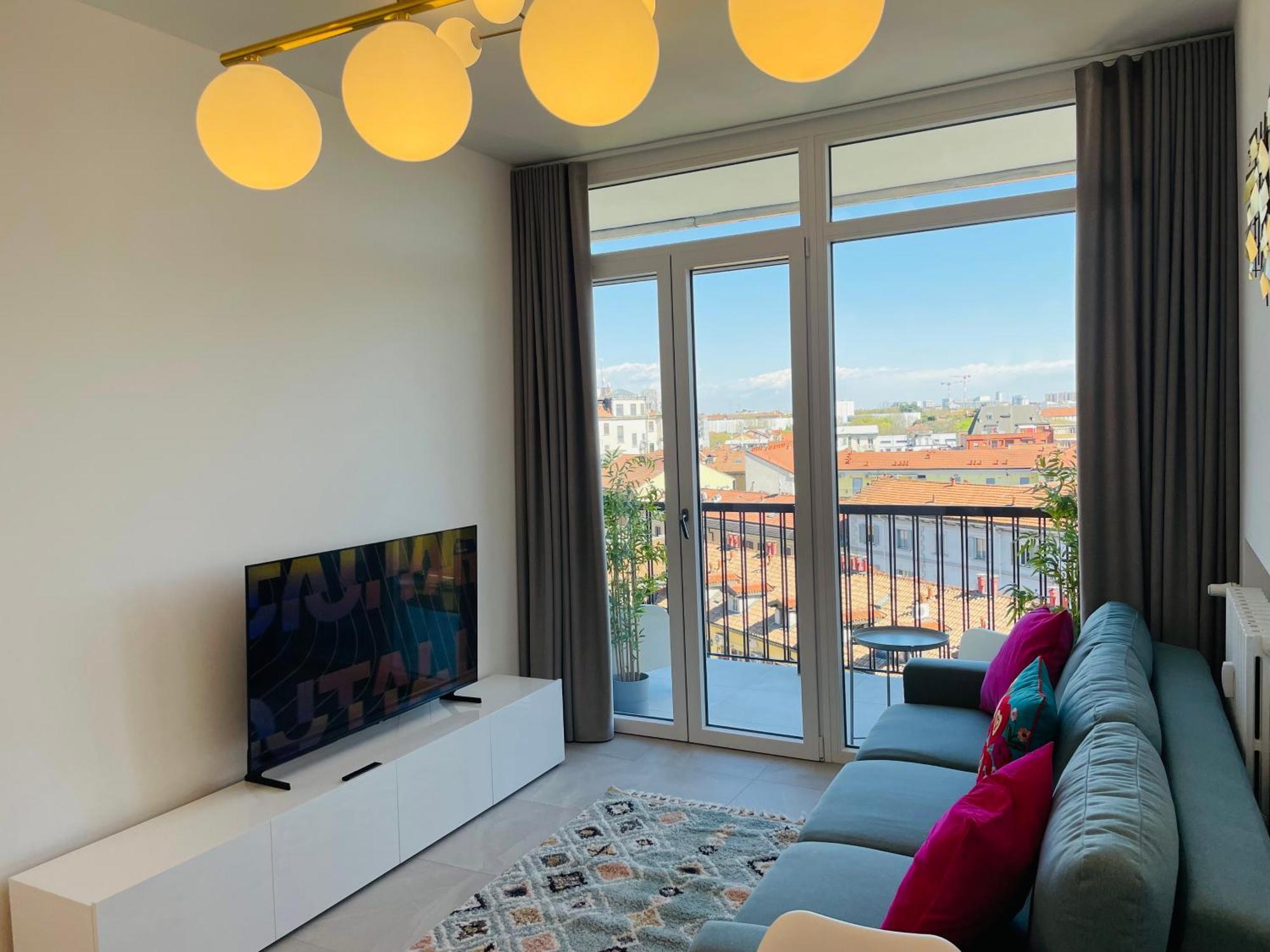 Renovated 2 Bedroom In Navigli With A View! Milan