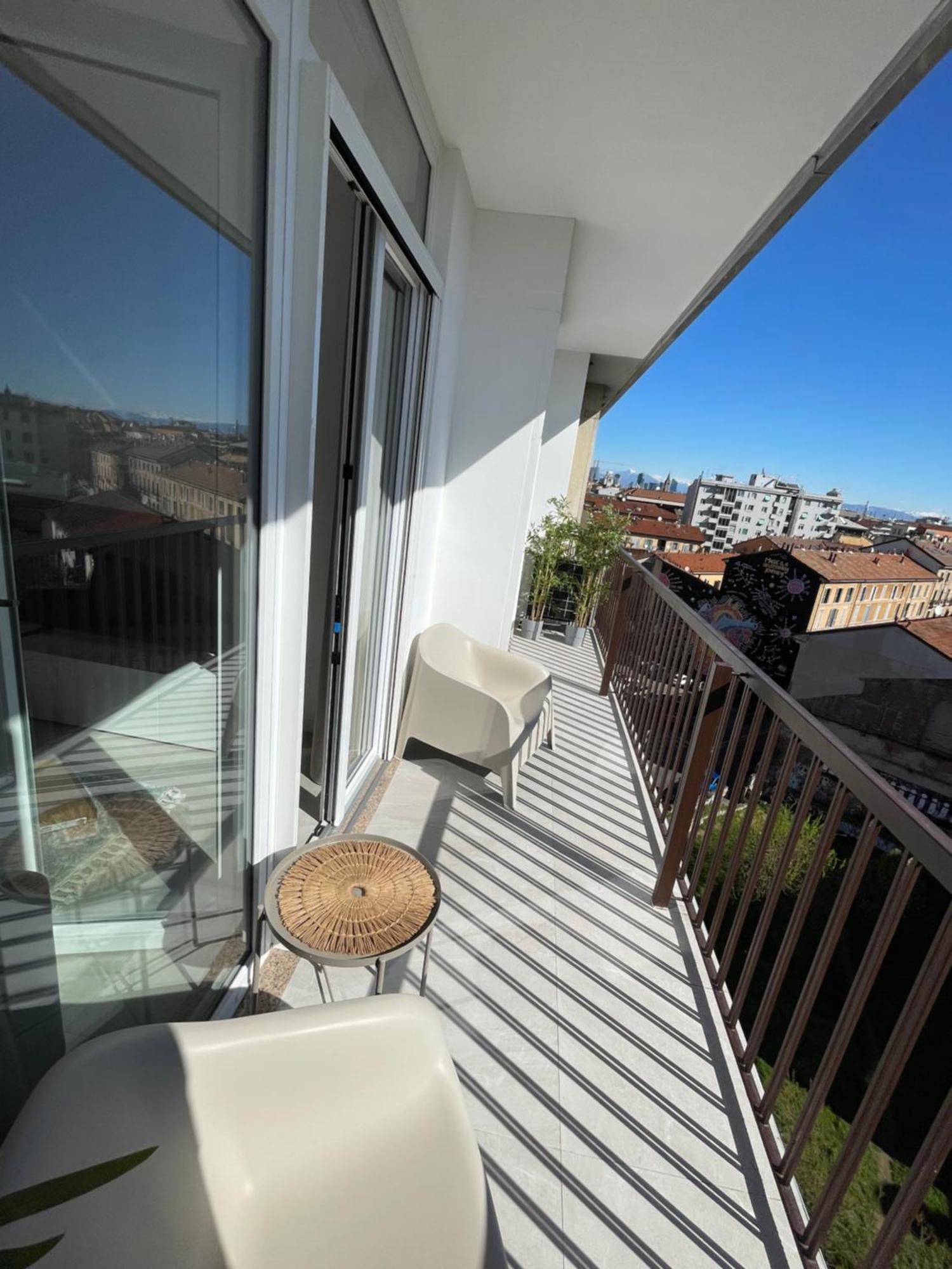Apartment Renovated 2 Bedroom In Navigli With A View!