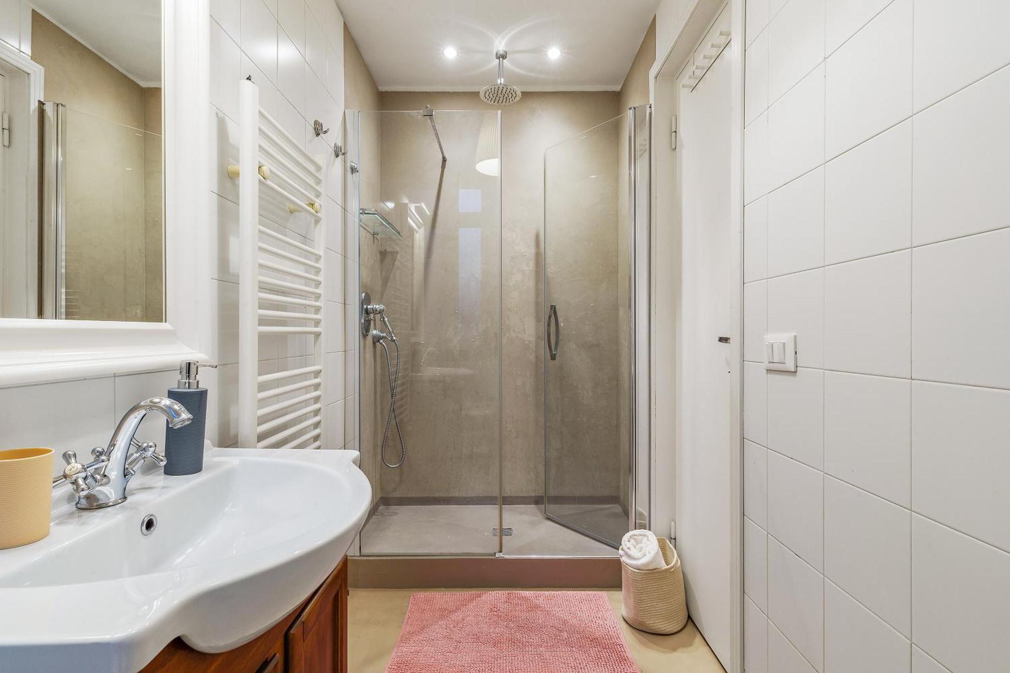 Milan's Navigli Nest Apartment *