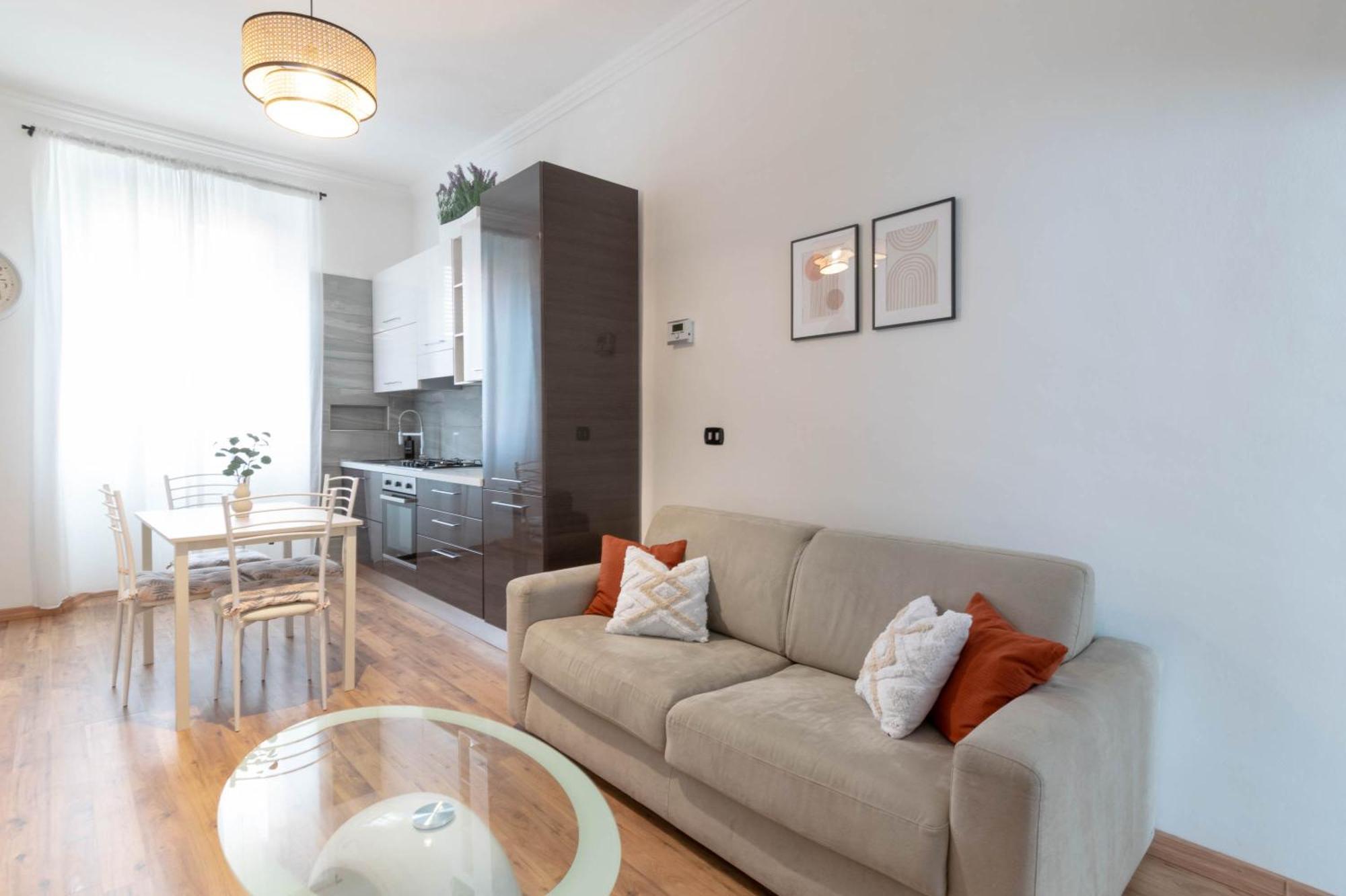 Lambra 103 Apartment Milan