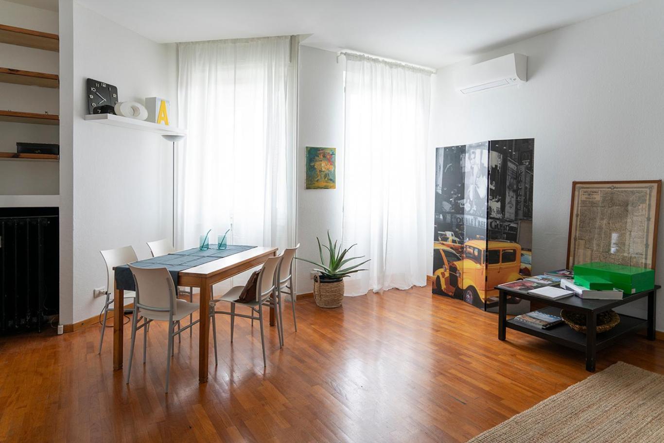 Arts At Porta Romana Apartment *