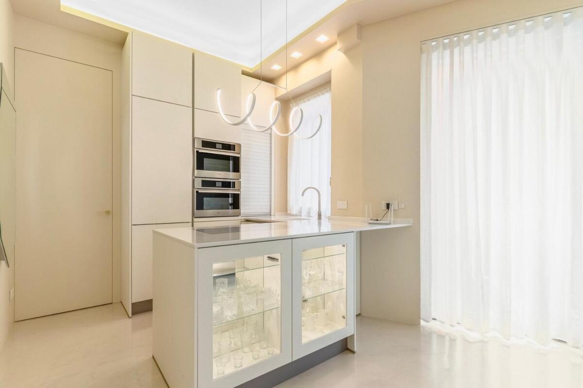 Luxury Velasca
