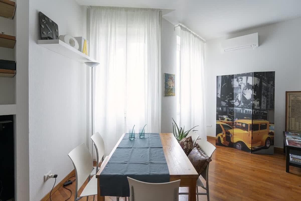 Arts At Porta Romana Apartment *