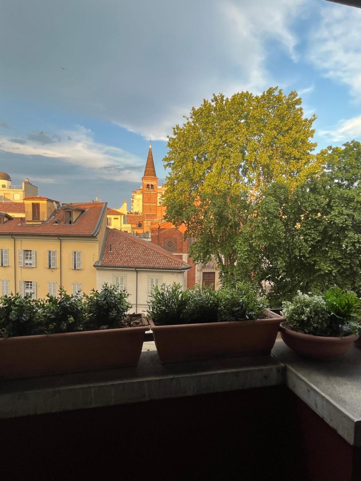 Brera, Posizione Con Terrazza E Vista Mozzafiato Milan
