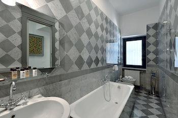 Hotel Heart - San Sepolcro Duomo Milan