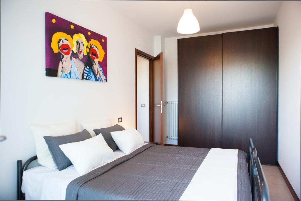 Apartment Housing32