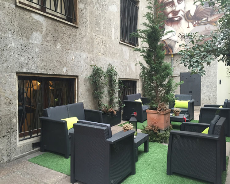 Hotel Carrobbio