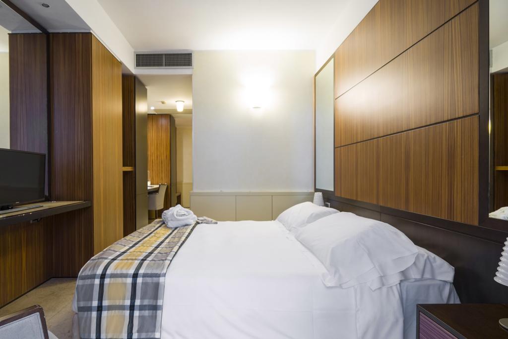 Carrobbio 4* Milan