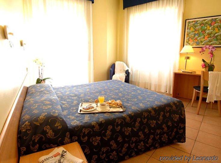 Mennini Hotel