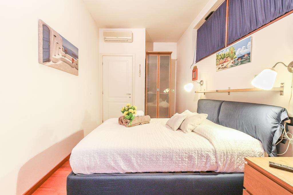 Alessia's Flat- Lorenteggio Apartment *