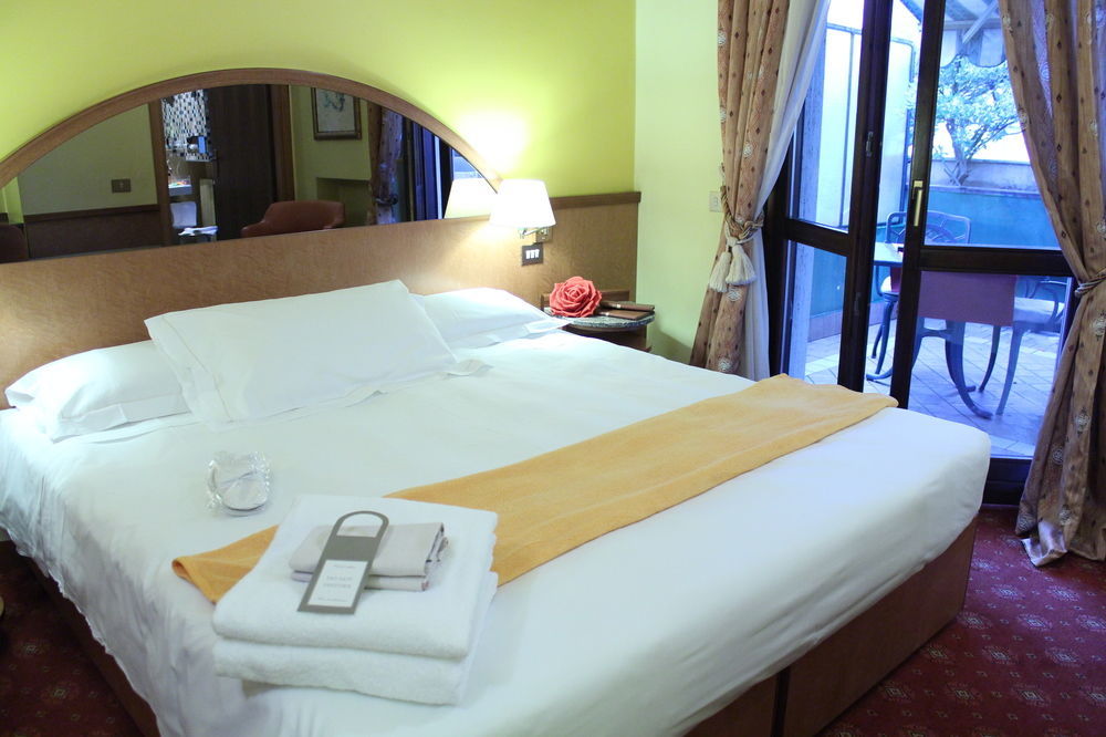 Hotel Carrobbio