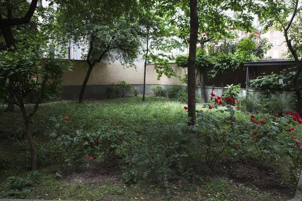 Alessia's Flat - Breno 1 Apartment Milan