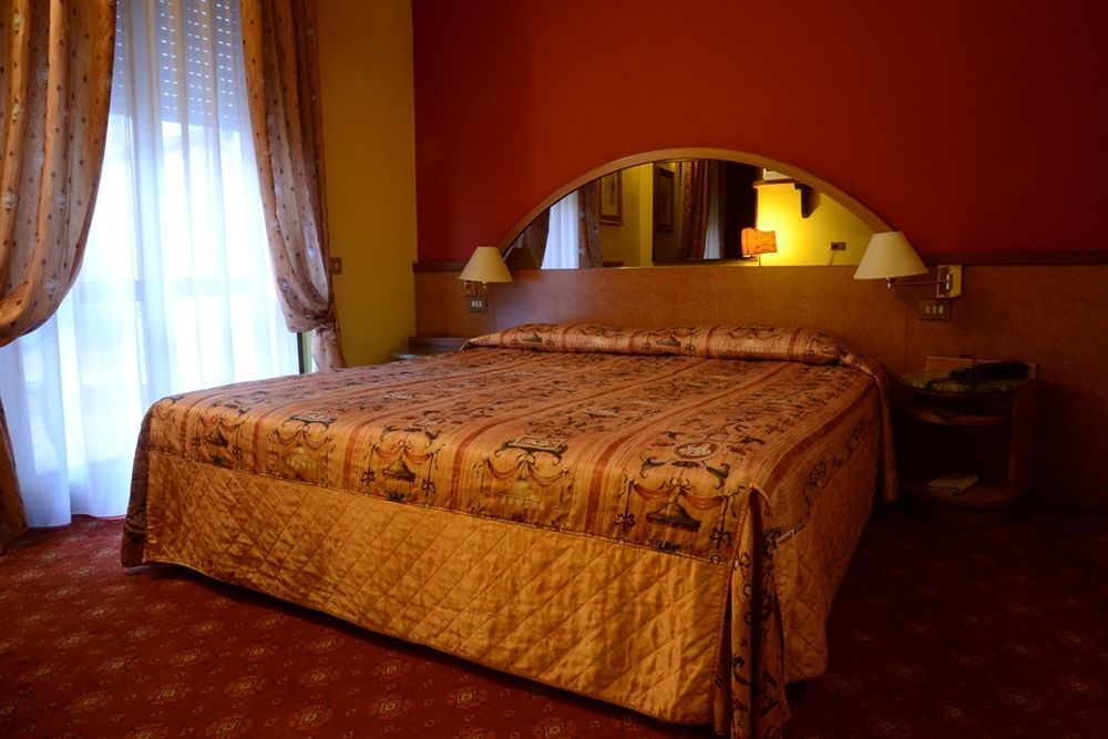 Carrobbio 4* Milan