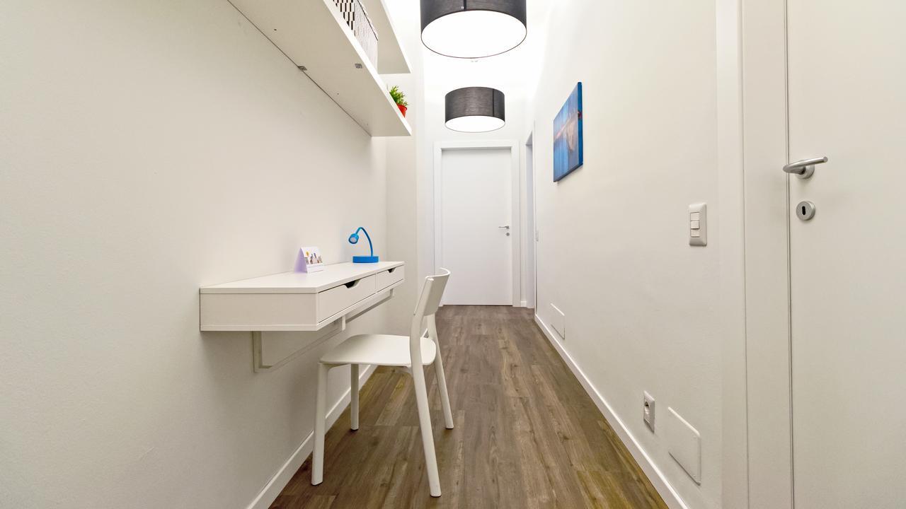 Italianway-castel Morrone 1/a * Milan
