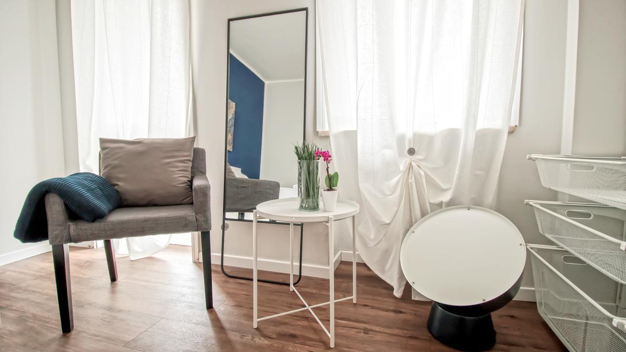 Italianway-castel Morrone 1/a * Milan