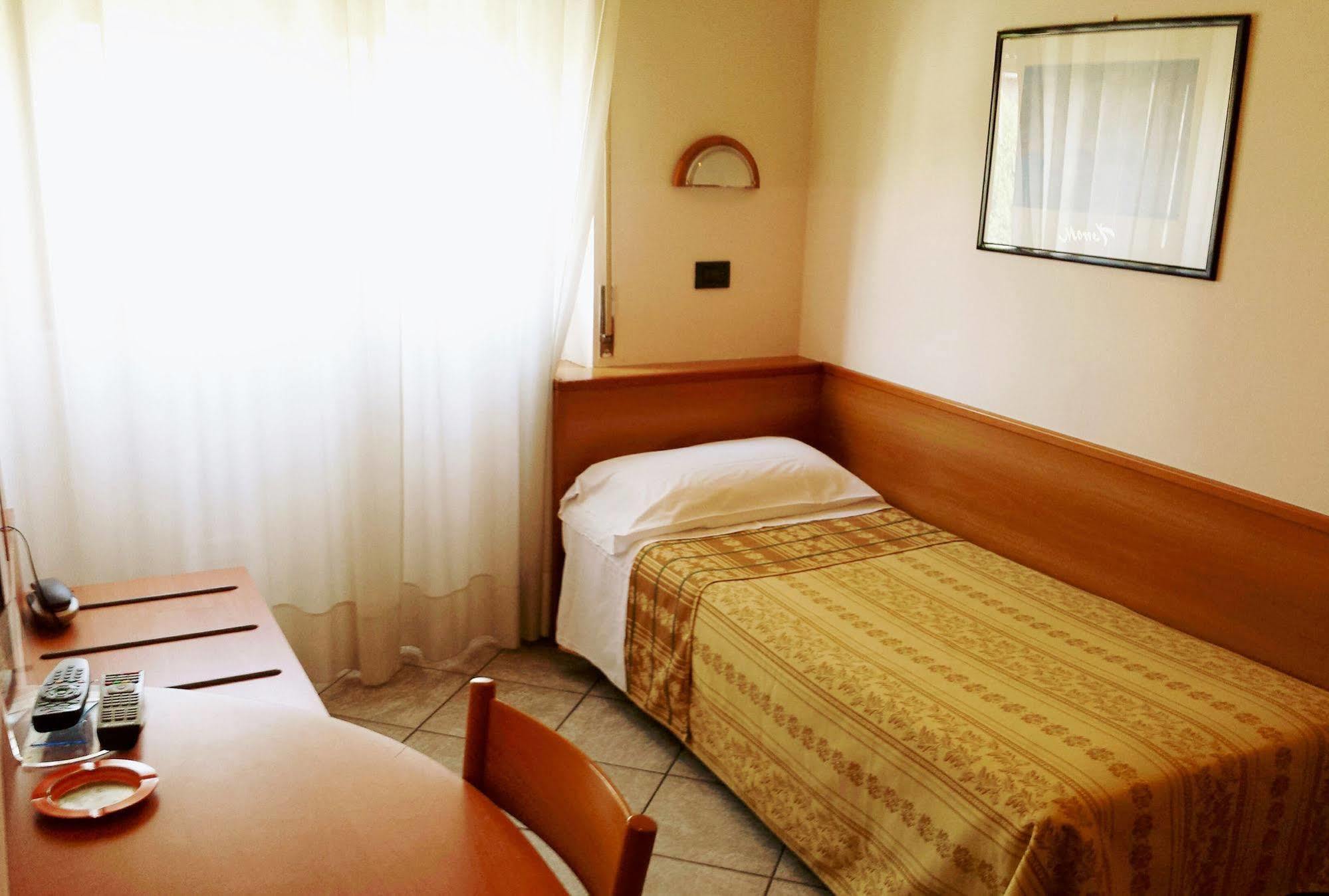 Eden 2* Milano