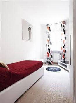 Italianway-borgospesso Milan