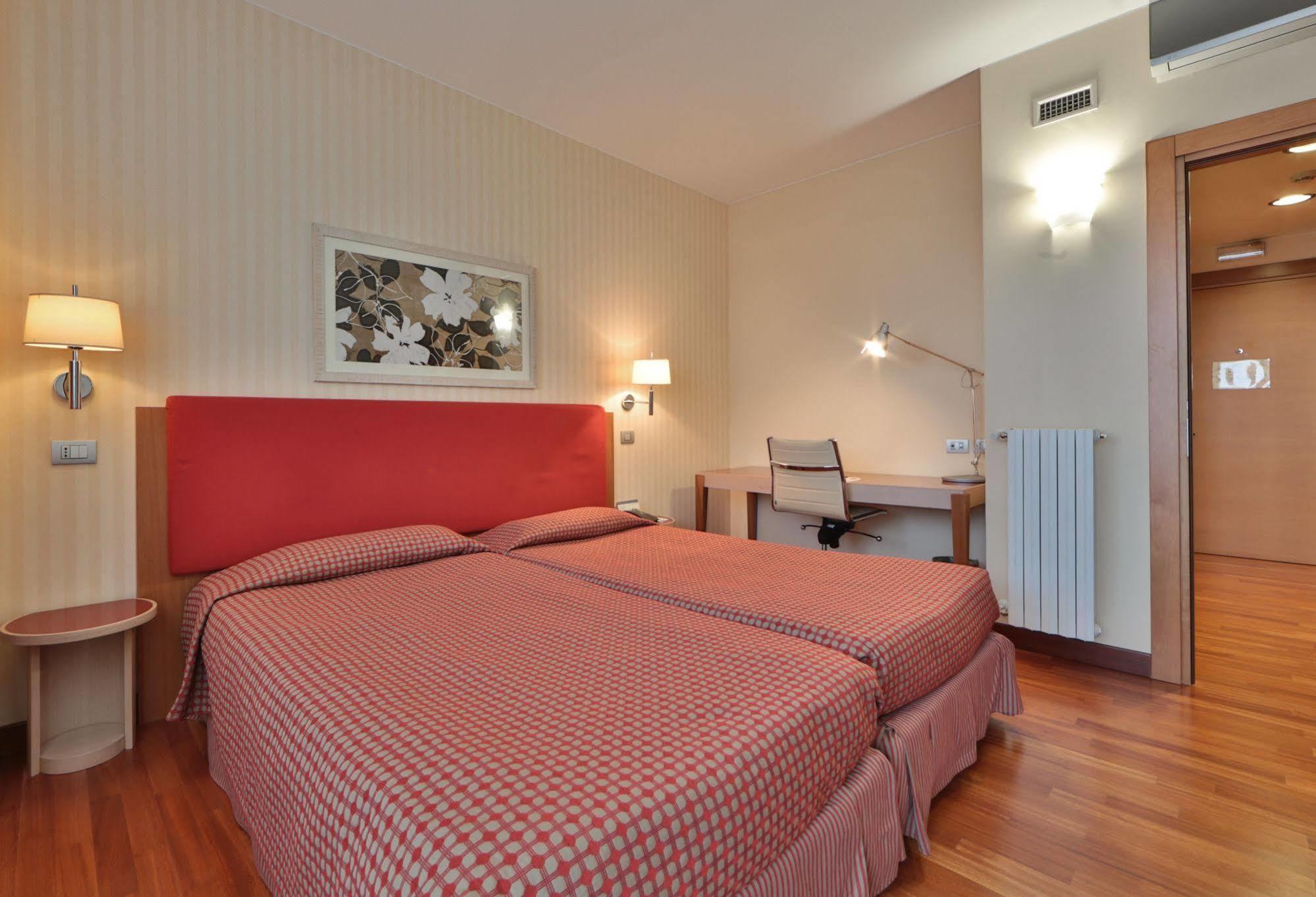 Aparthotel Unaway & Quark Due Milão