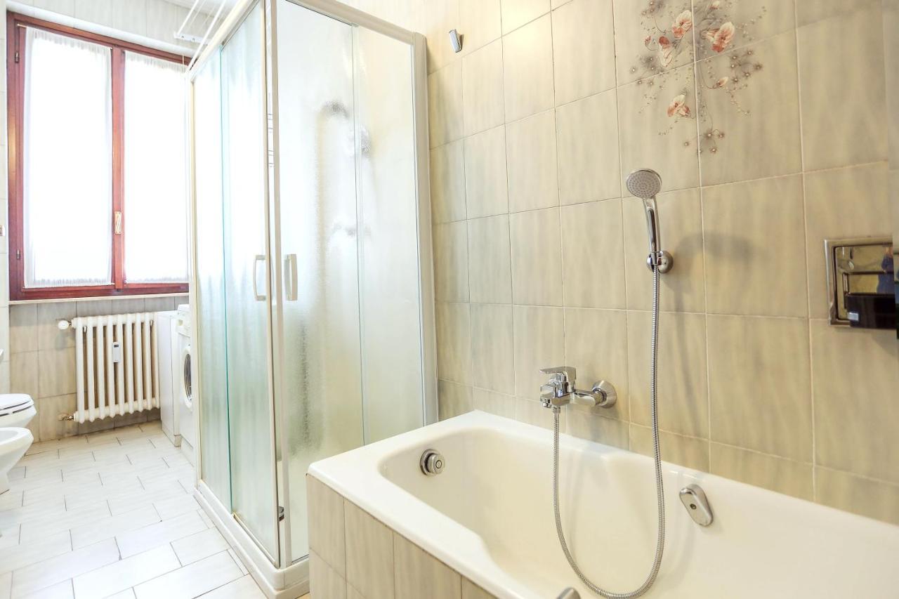 Apartment Amendola & Citylife-portello Flat Milan