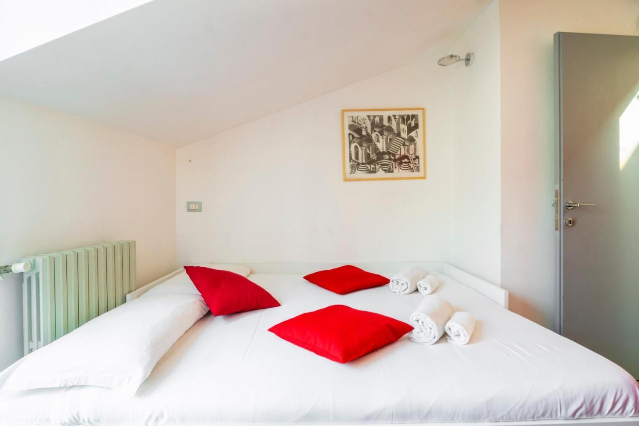 Apartment Ticinese Milan