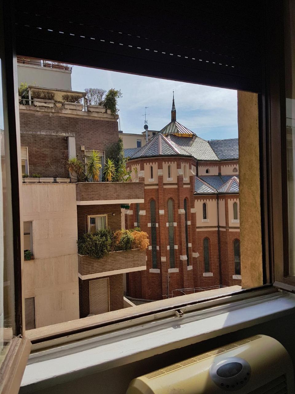 Boston Hotel 2*