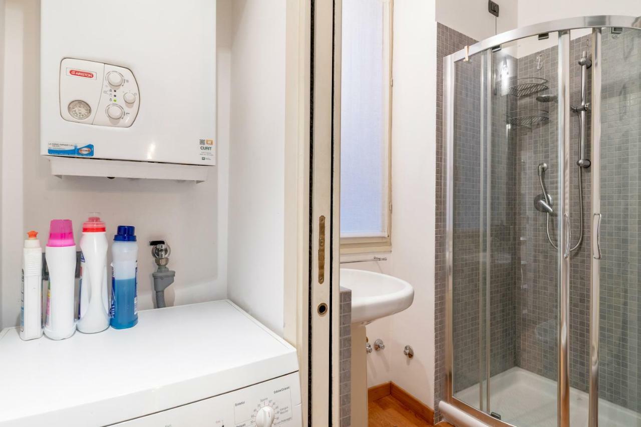 Altido Warm Flat For 3 In Isola, 10 Min To Centre * Milano