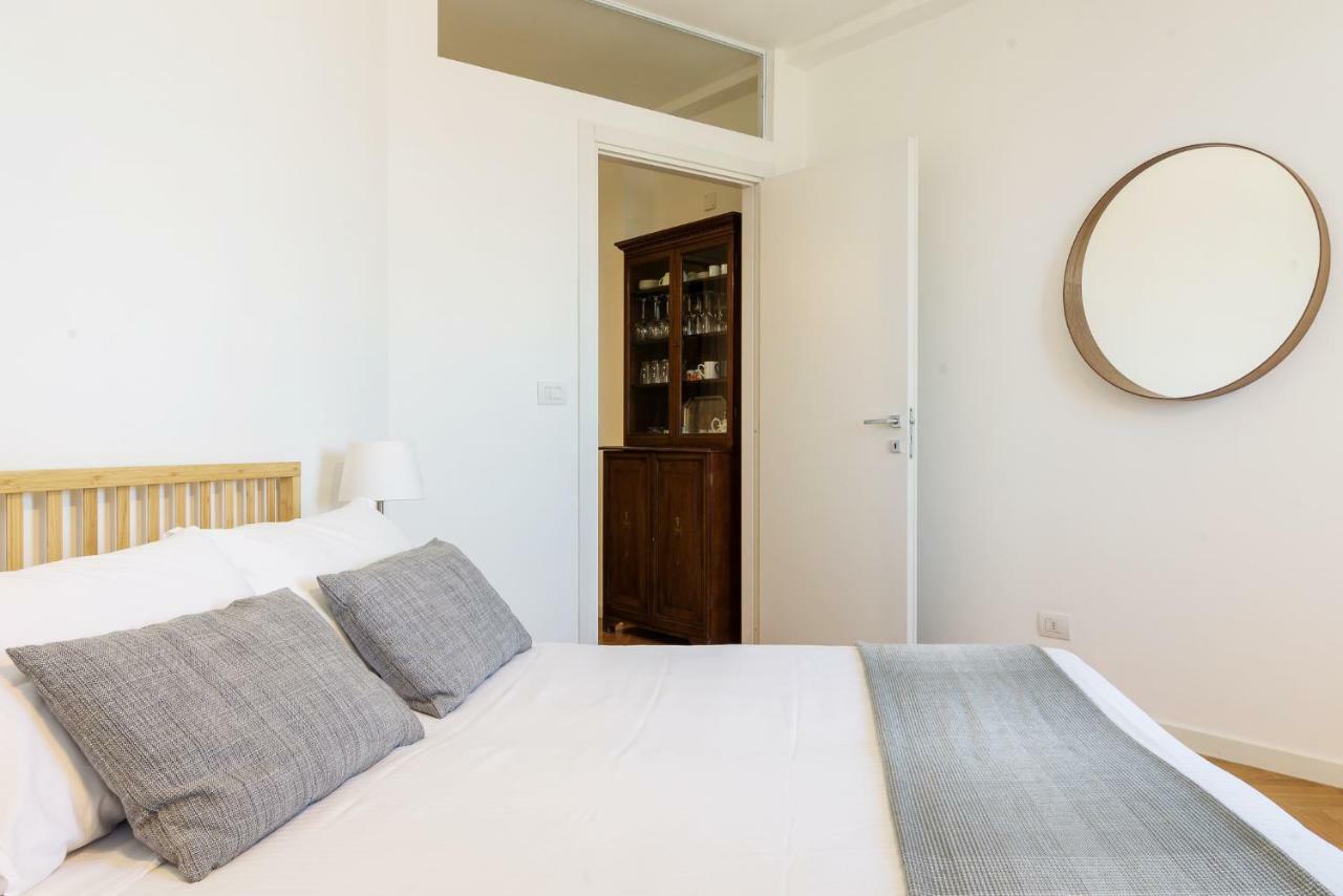 Joivy Homey 1-bed With View Near Citylife * Milão