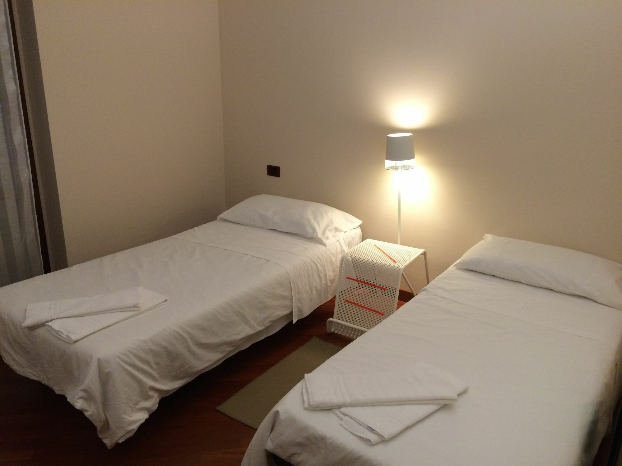 Flat 2015 *
