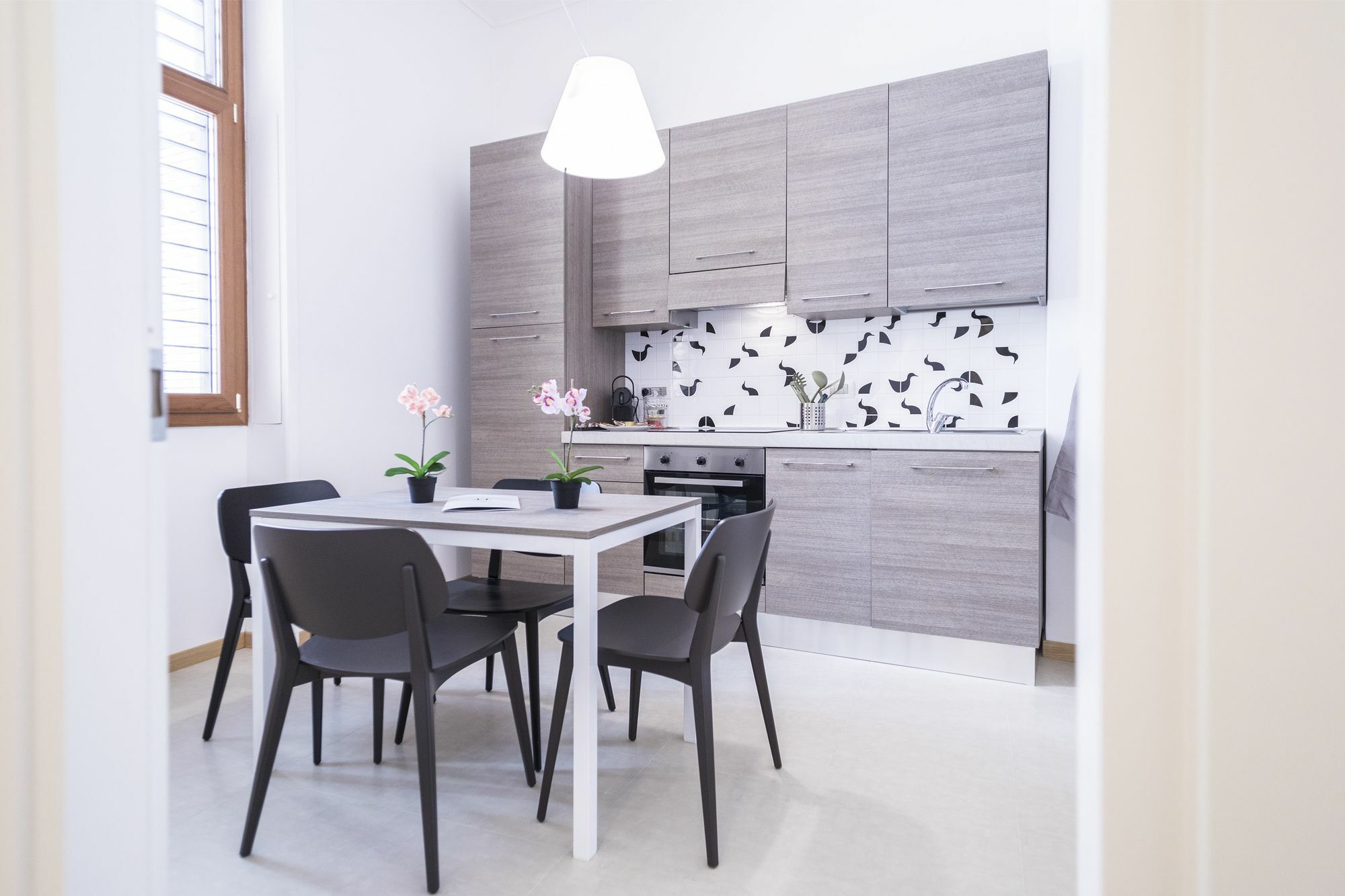 Hemeras Boutique Homes - Design Near Duomo Cathedral Apartment Milan