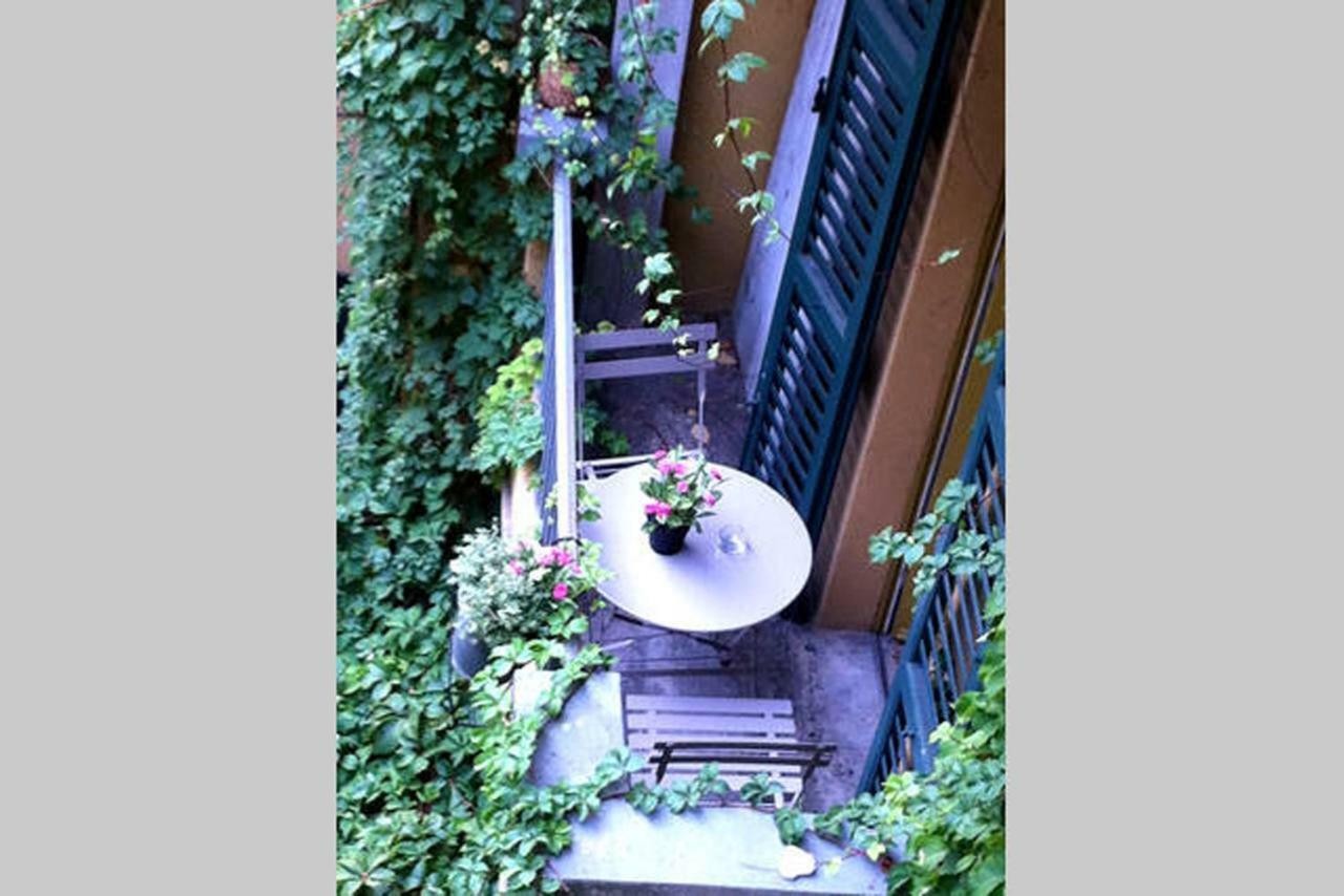 Bohemki: Via Maroncelli * Milan