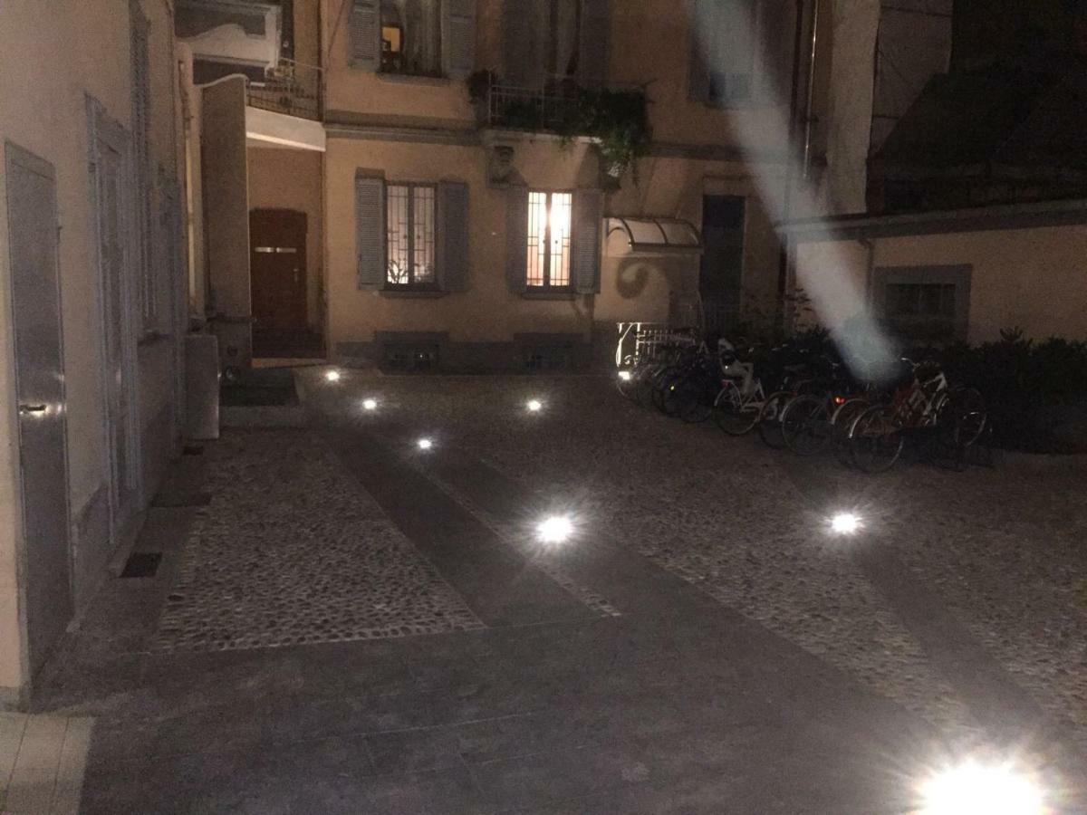 Bilocale Nel Cuore Dell'isola Apartamento Milão