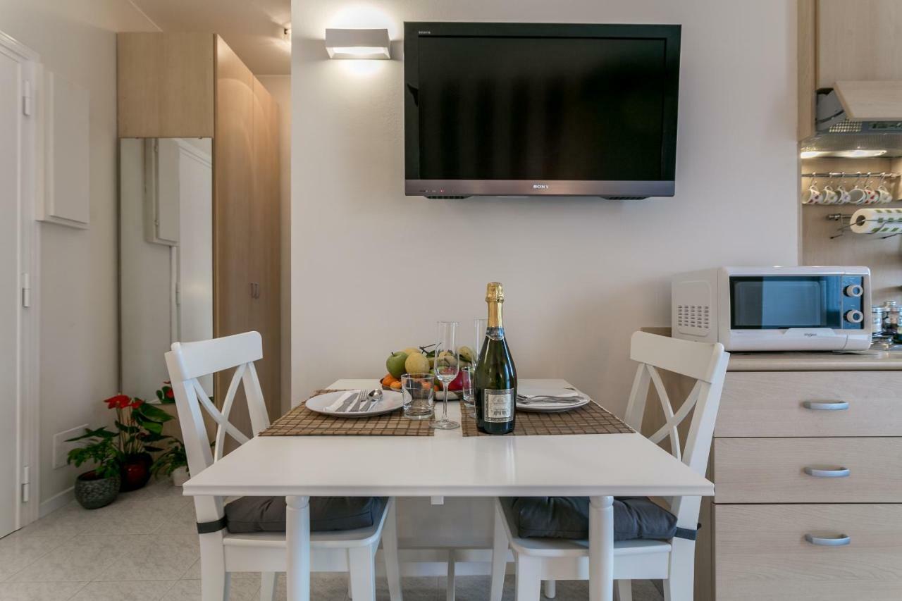Violet - Loreto Apartment