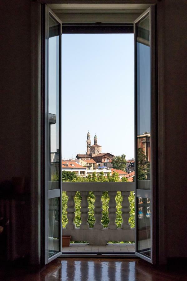 Casa Barone * Milan