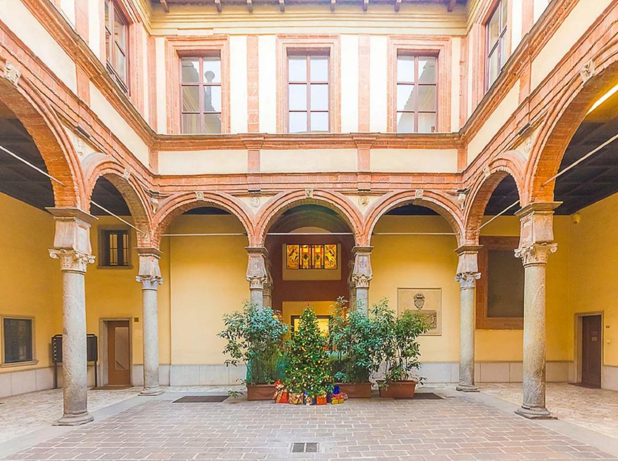 Apartment ℒovely & ℰlegant Next To Duomo/missori Milan