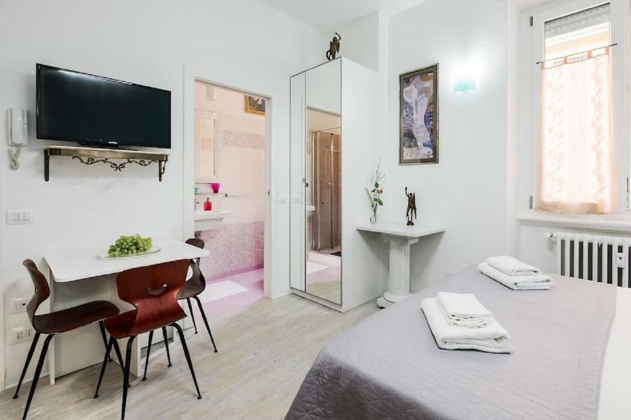 Apartment ℒovely & ℰlegant Next To Duomo/missori Milan