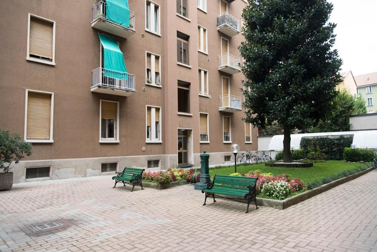 1 Bedroom Flat With Garden Apartment *