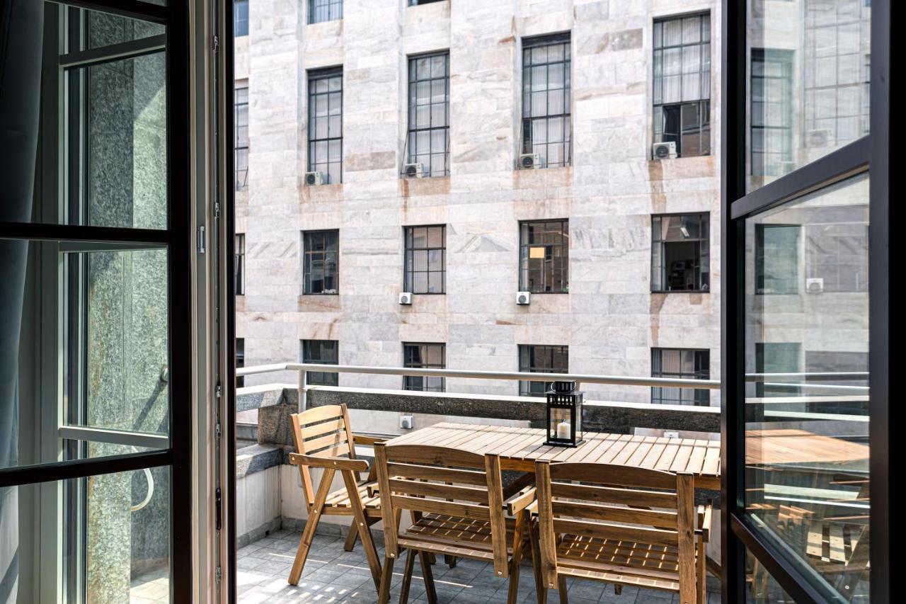 Wide And Bright Two Bedroom Apartment- Via Freguglia Milano