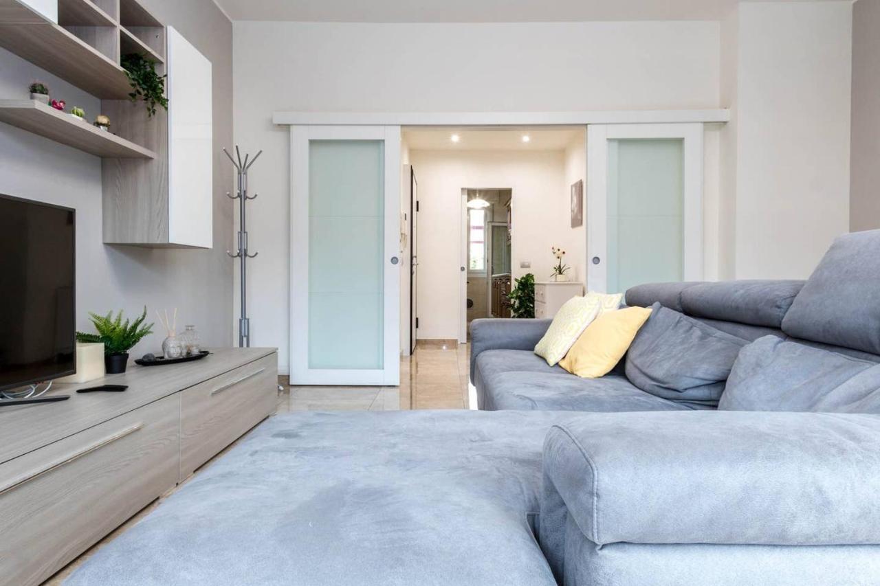 Altido Lovely For 6 Located In Vibrant Gallaratese Apartamento Milão