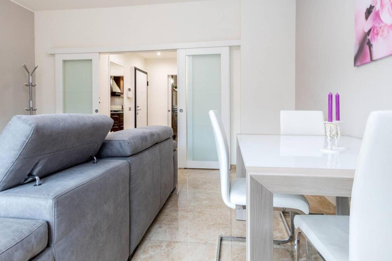 Altido Lovely For 6 Located In Vibrant Gallaratese Apartamento Milão